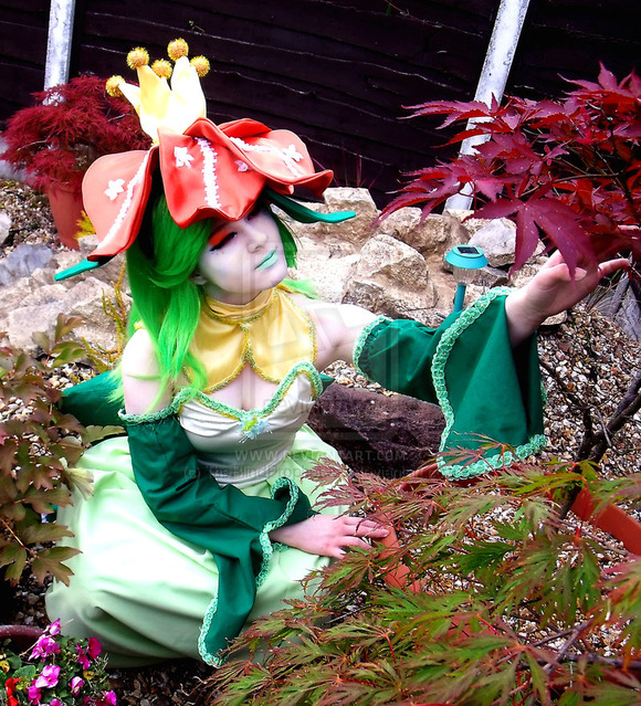 lilligant_cosplay_2_by_theblindprophetess-d3s2a6q