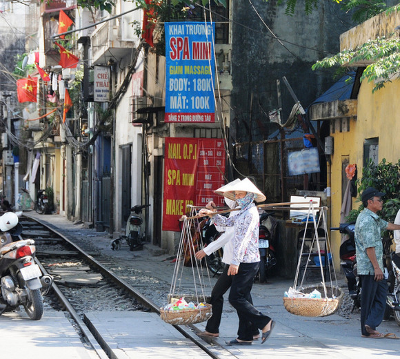 Railway-Hanoi9