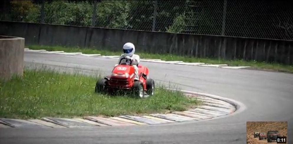最高速度130mph 時速約210キロ の芝刈り機が爆走 Honda S Mean Mower 本田の意味する芝刈り機 芝刈り機に秘められた計り知れないパワー ジャポンタ