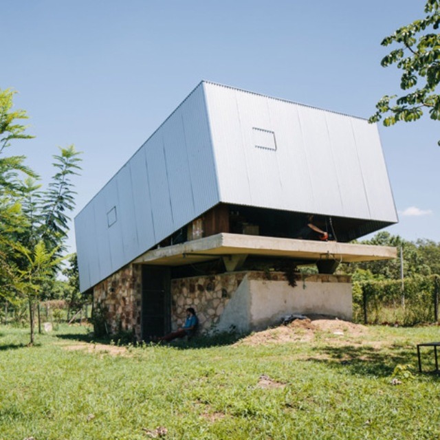 dezeen_Caja-Obscura-by-Javier-Corvalan_12
