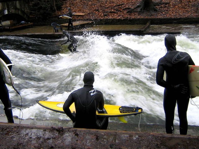 munich eisbach surf surfing 7