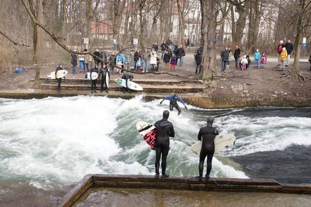 munich eisbach surf surfing 10