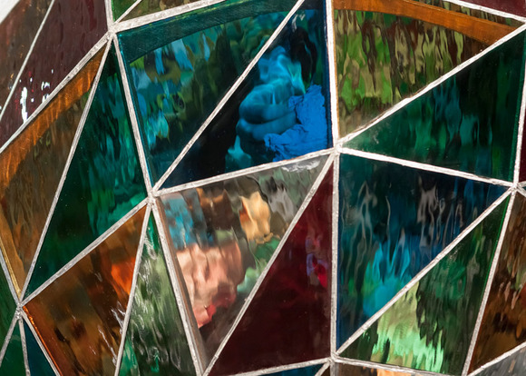 stained_glass_car_by_Dominic_Wilcox_dezeen_784_7