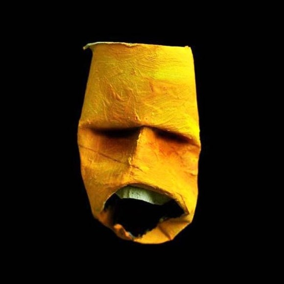 まるで くしゃおじさん トイレットペーパーの芯で作られた人の顔 ジャポンタ