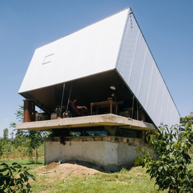 dezeen_Caja-Obscura-by-Javier-Corvalan_10