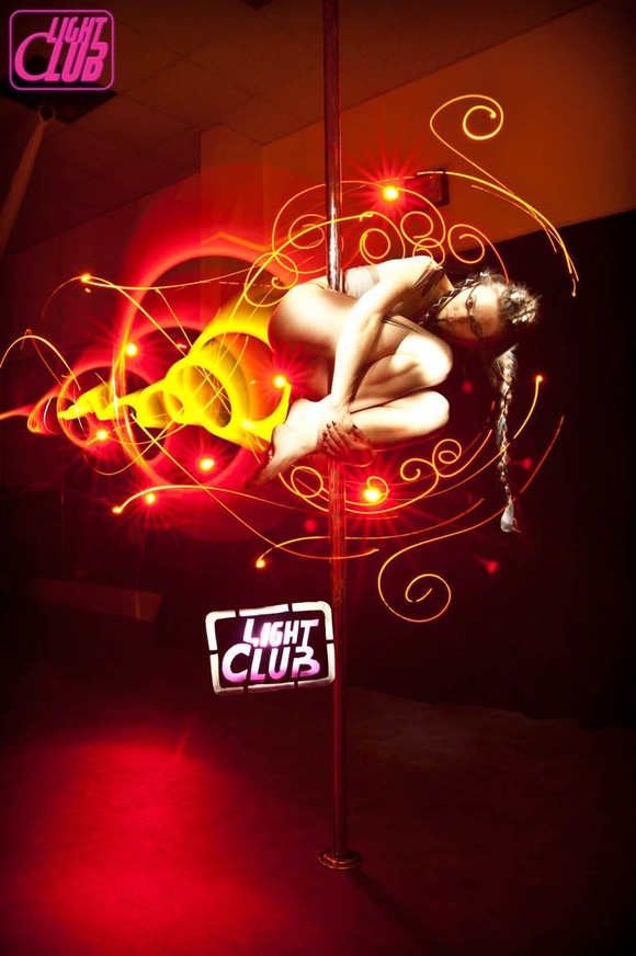 Pole-Dance-Light-Painting-Wen-Jie-Yang-8