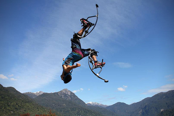 Air-Trekker-Jumping-Stilts-3