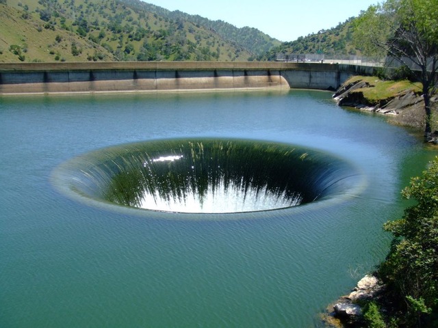 holes06