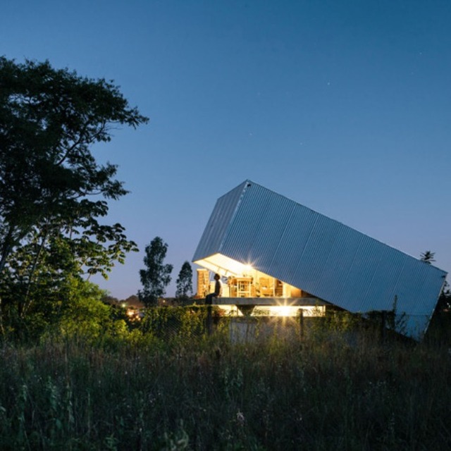 dezeen_Caja-Obscura-by-Javier-Corvalan_18sq