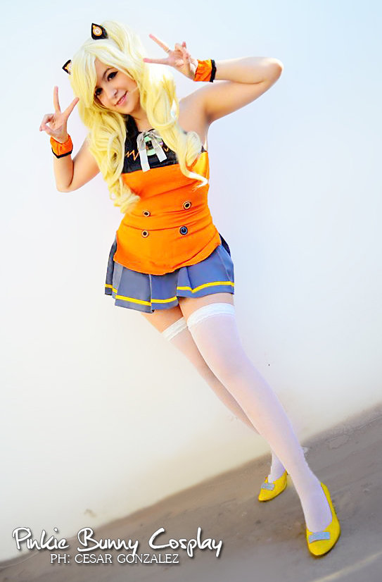 seeu___vocaloid_by_pinkie_bunny_cosplay-d81oekf