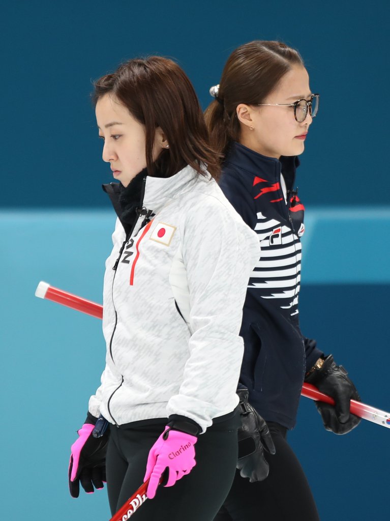 カーリング女子日韓戦を韓国の絵師がイラスト化した結果 くまニュース