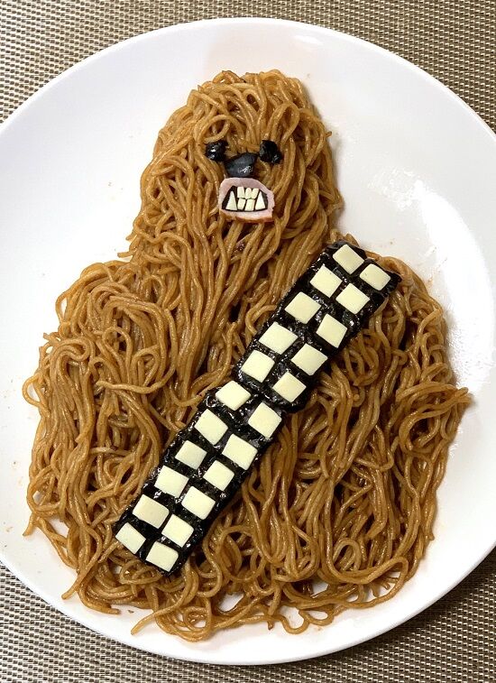 焼きそばで再現されたチューバッカが話題に くまニュース 焼きそばで再現されたチューバッカが話題に くまニュース
