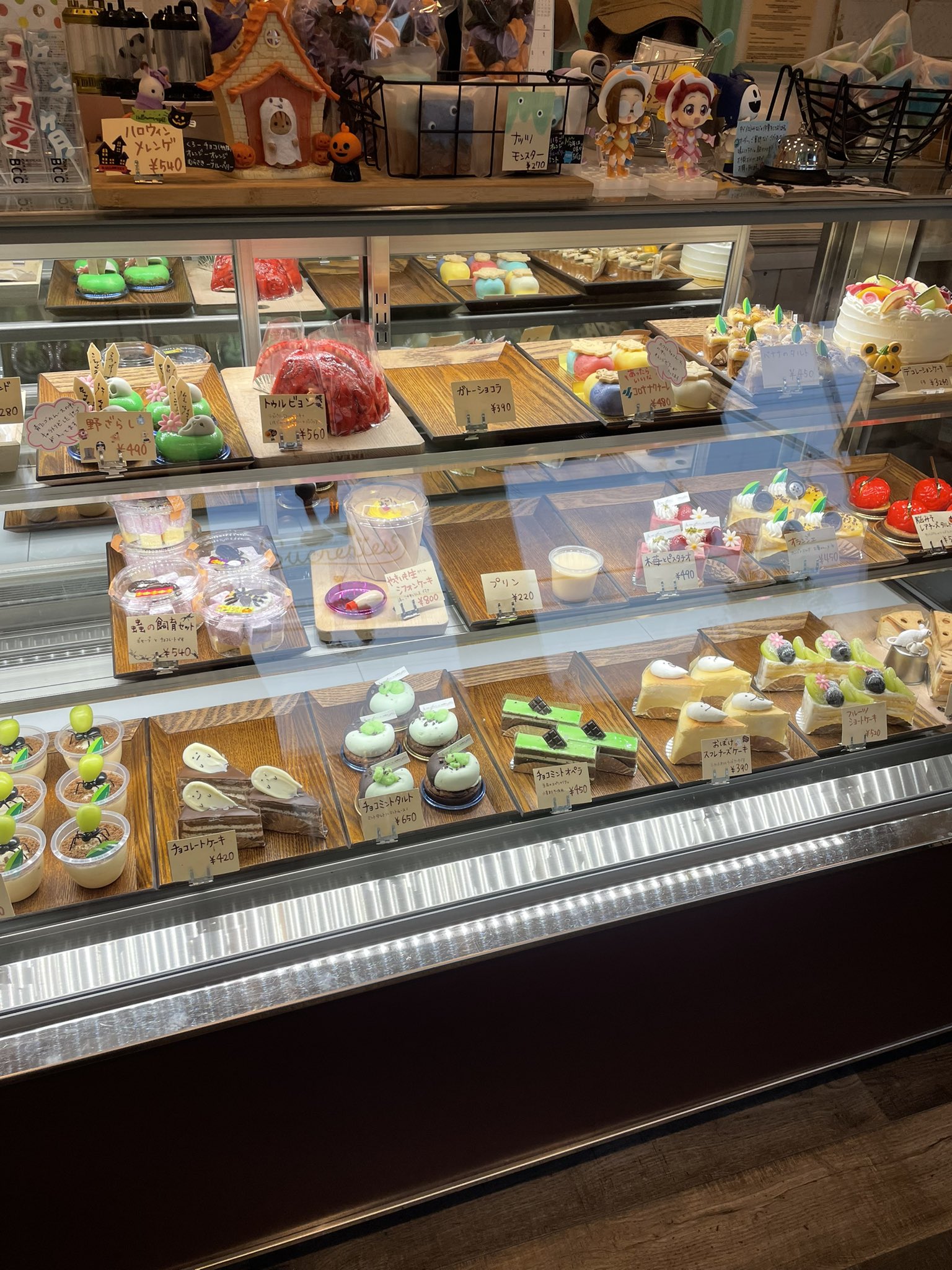 大阪で超可愛いケーキがいっぱいのケーキ屋さんが発見される ろいアンテナ