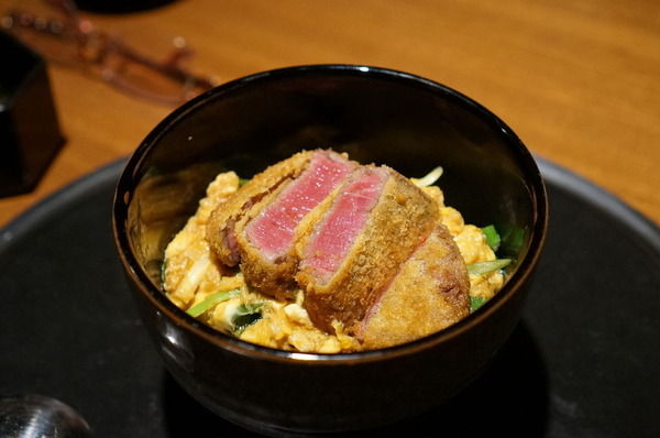 たっけぇ！10800円のカツ丼ｗｗｗｗｗｗｗｗｗｗｗｗｗｗｗ