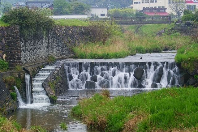 ���饿�����