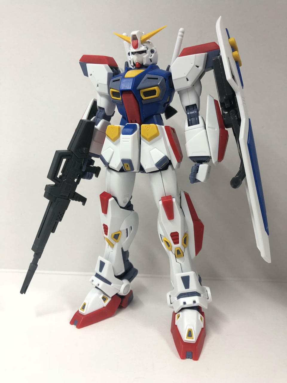 MG F90 2号機ロールアウトカラー 〜 F90IIの副産物 〜 : く MG F90 2号機ロールアウトカラー 〜 F90IIの副産物 〜 : く