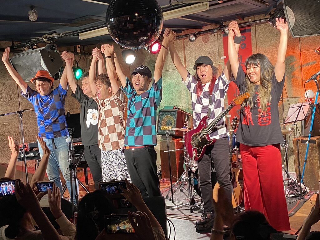 6DFF85B9-A341-427E-B66E-44D303A3C203_1_105_c