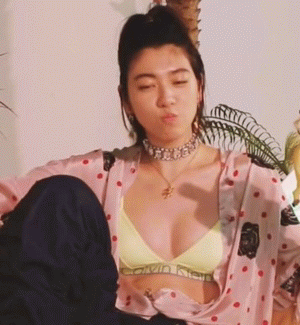 Gif 三吉彩花 23 少ないですが貴重なおっぱいgif持ってってくださいシリーズ 最新グラビア配信局 総本部 Gif 三吉彩花 23 少ないですが貴重なおっぱいgif持ってってくださいシリーズ 最新グラビア配信局 総本部