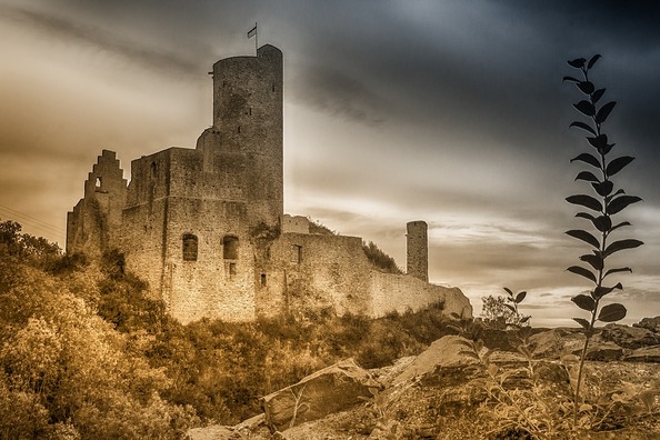 castle-3681854_960_720