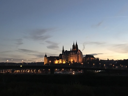 castle-1978444_960_720