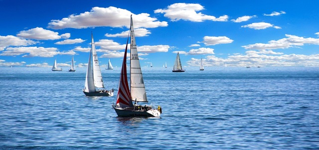 sailing-boat-1593613_1920