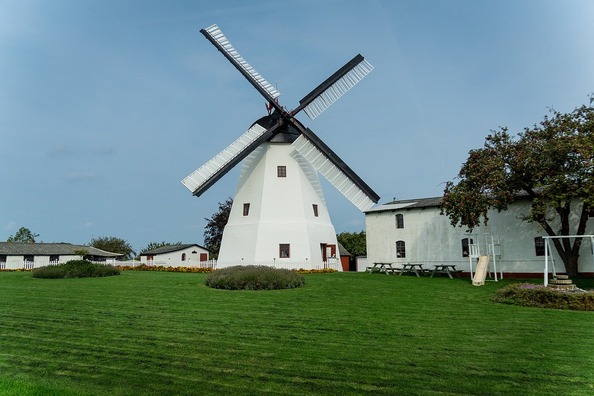 windmill-3516106_960_720