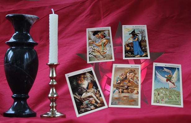 tarot-4120490_960_720