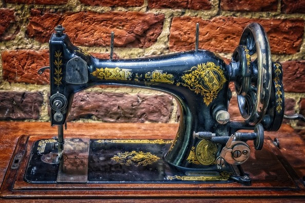 sewing-machine-3728745_960_720