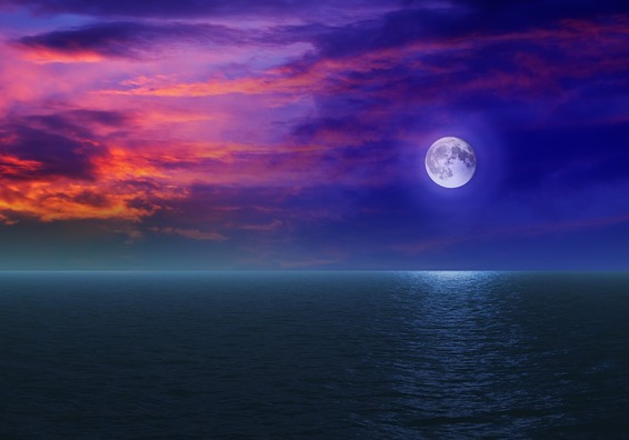 moon-4402461_960_720