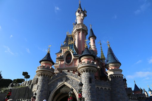 disneyland-2652760__340