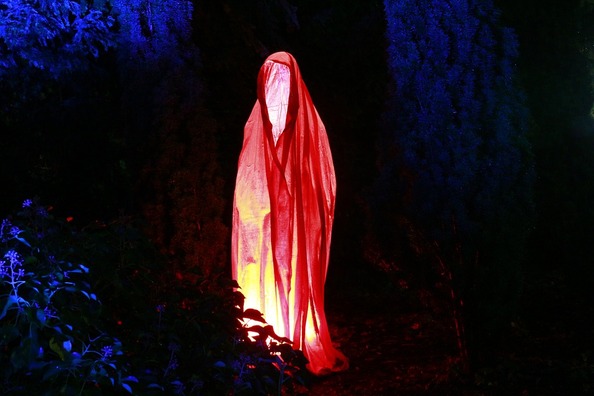 ghost-235395_960_720
