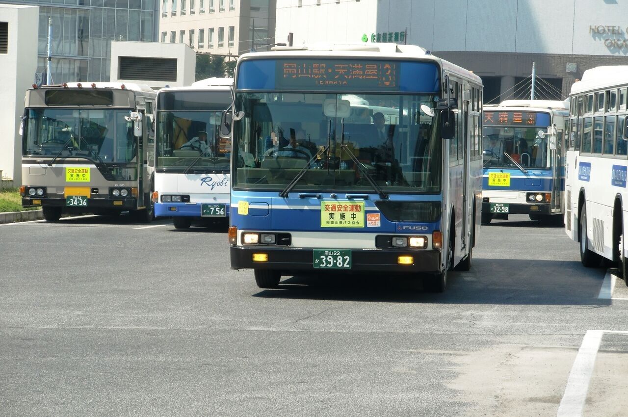 11 5月 岡山駅バスターミナルなど 豆八郎の鉄 バス 街並みフォトライブラリー 11 5月 岡山駅バスターミナルなど 豆八郎の鉄 バス 街並みフォトライブラリー