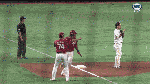 Baseball Days なんjおんj 朗報 楽天コーチ オコエのオーバーランを体を使って阻止するファインプレー Baseball Days なんjおんj 朗報 楽天コーチ オコエのオーバーランを体を使って阻止するファインプレー