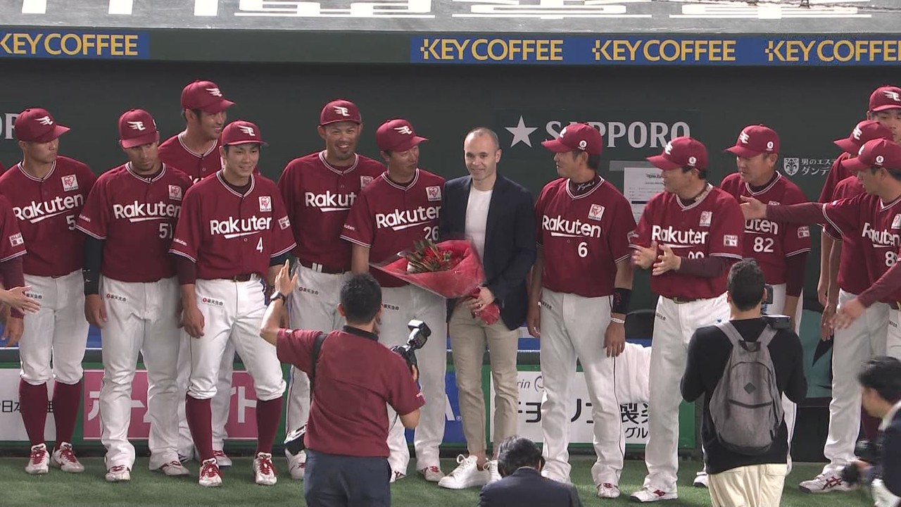 Baseball Days なんjおんj イニエスタ 試合前の東京ドームに登場 楽天vsオリックス Baseball Days なんjおんj イニエスタ 試合前の東京ドームに登場 楽天vsオリックス