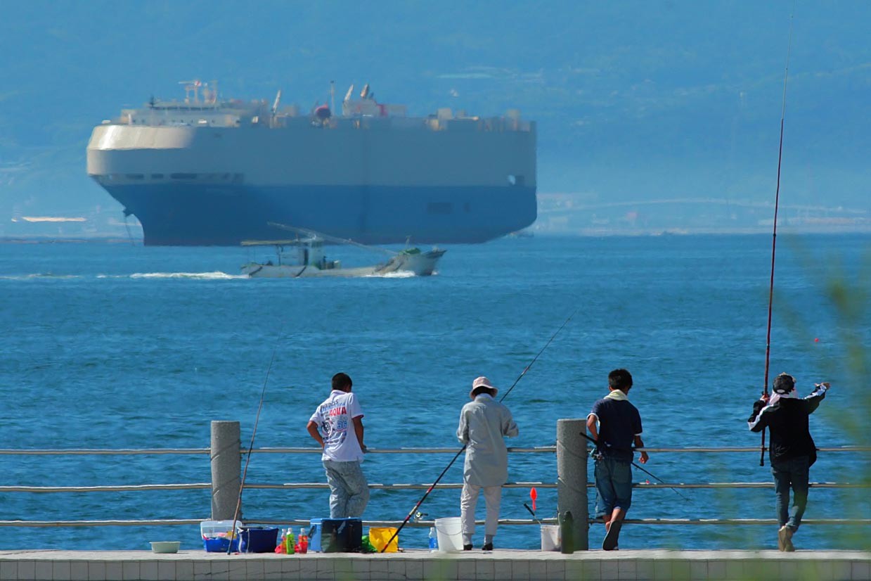 ベイサイドビーチ坂 悩める風景 呉のメバル師