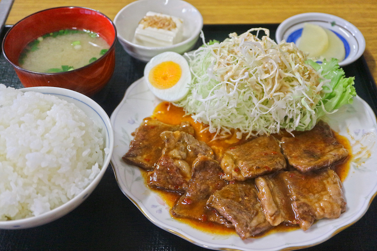 お食事処ひろ 焼肉定食 呉のメバル師