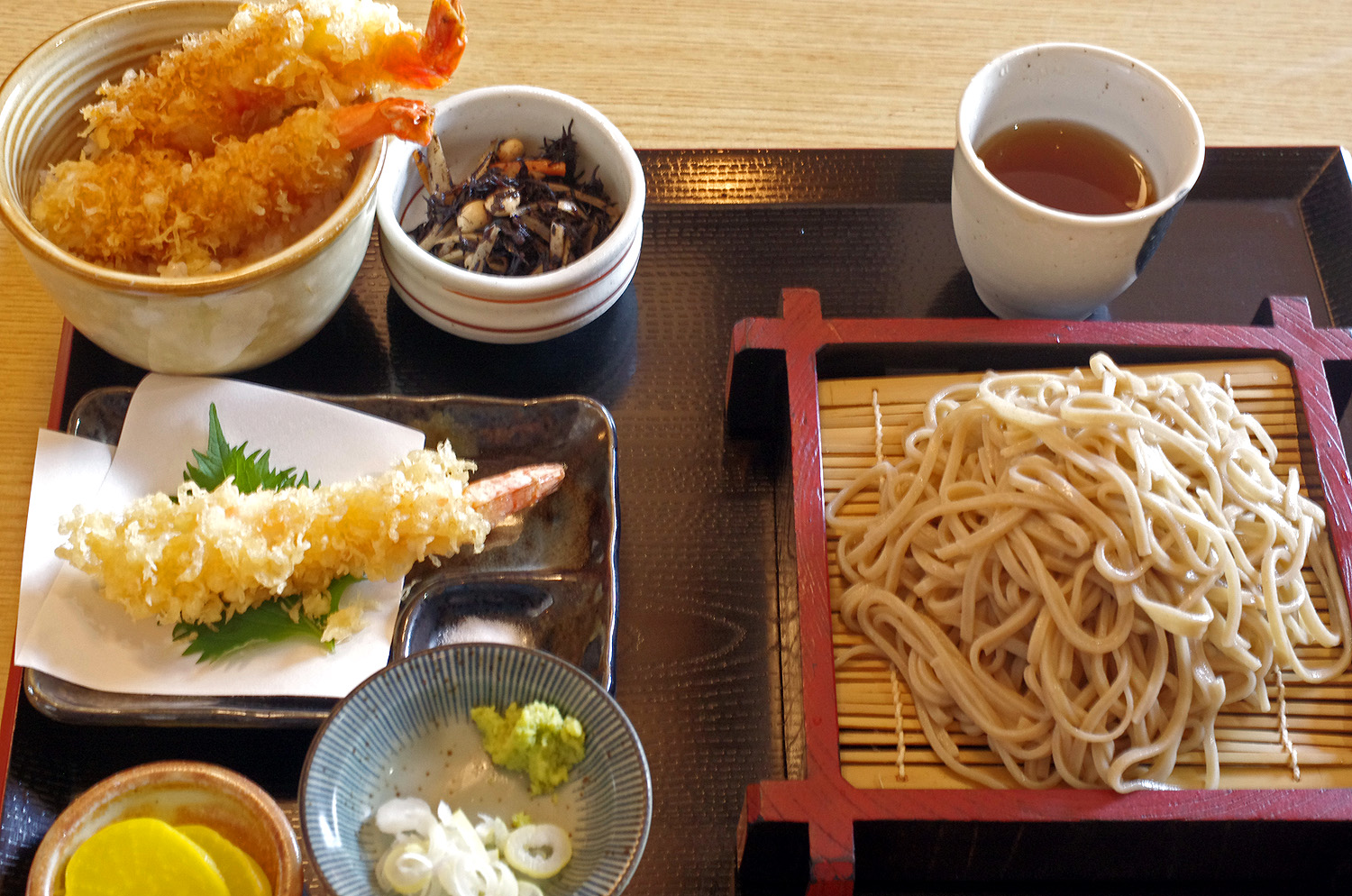 ざる蕎麦ミニ天丼セット 侘助 呉市広 : 呉のメバル師