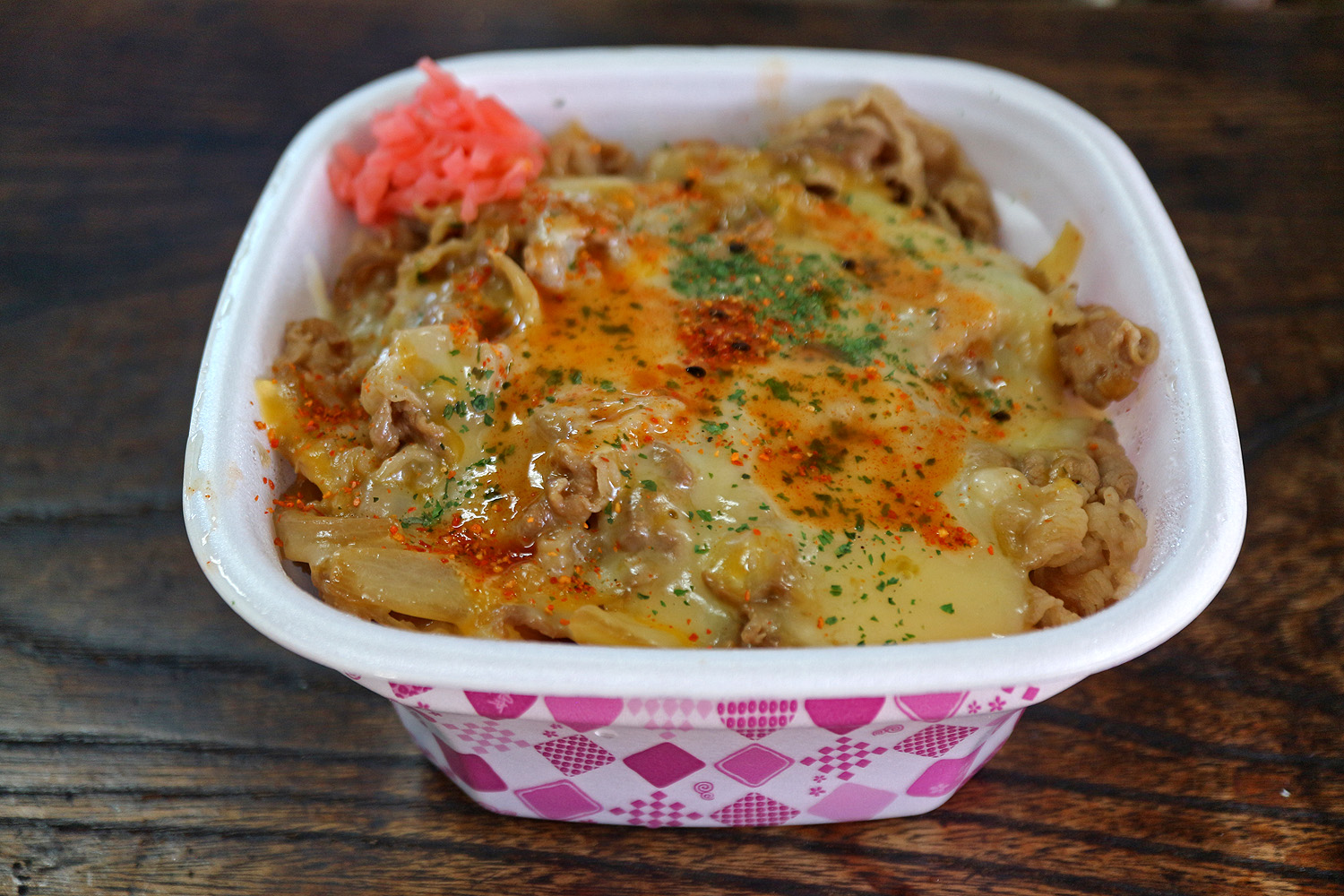 すき家呉広店 牛丼チーズ大 テイクアウト : 呉のメバル師 すき家呉広店 牛丼チーズ大 テイクアウト : 呉のメバル師