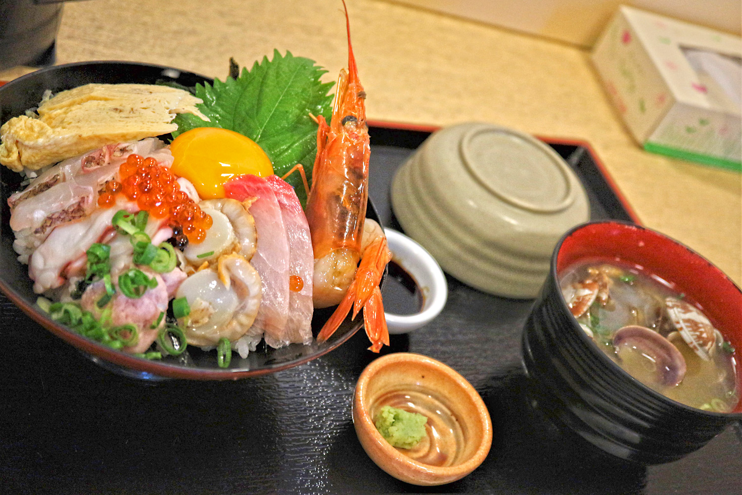魚食堂たわら 穴子天丼 海鮮丼 貝汁 呉のメバル師 魚食堂たわら 穴子天丼 海鮮丼 貝汁 呉のメバル師