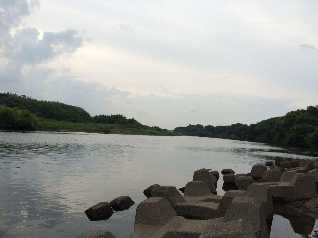 愛知県岡崎市 天神橋東 矢作川探索 Club Quattr0