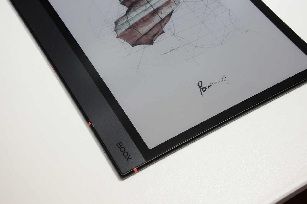 最新の電子ペーパー端末はカラーでサクサク動く！ ＜BOOX カラー
