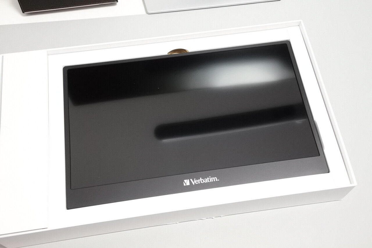 ポータブルモニターを新調した話 ＜バーベイタム ポータブル