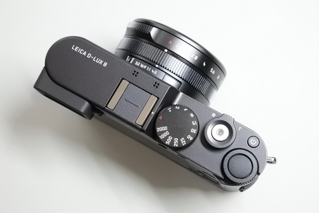 質実剛健な高級コンデジを入手！その実力を探る ＜LEICA D-LUX8 レビュー①