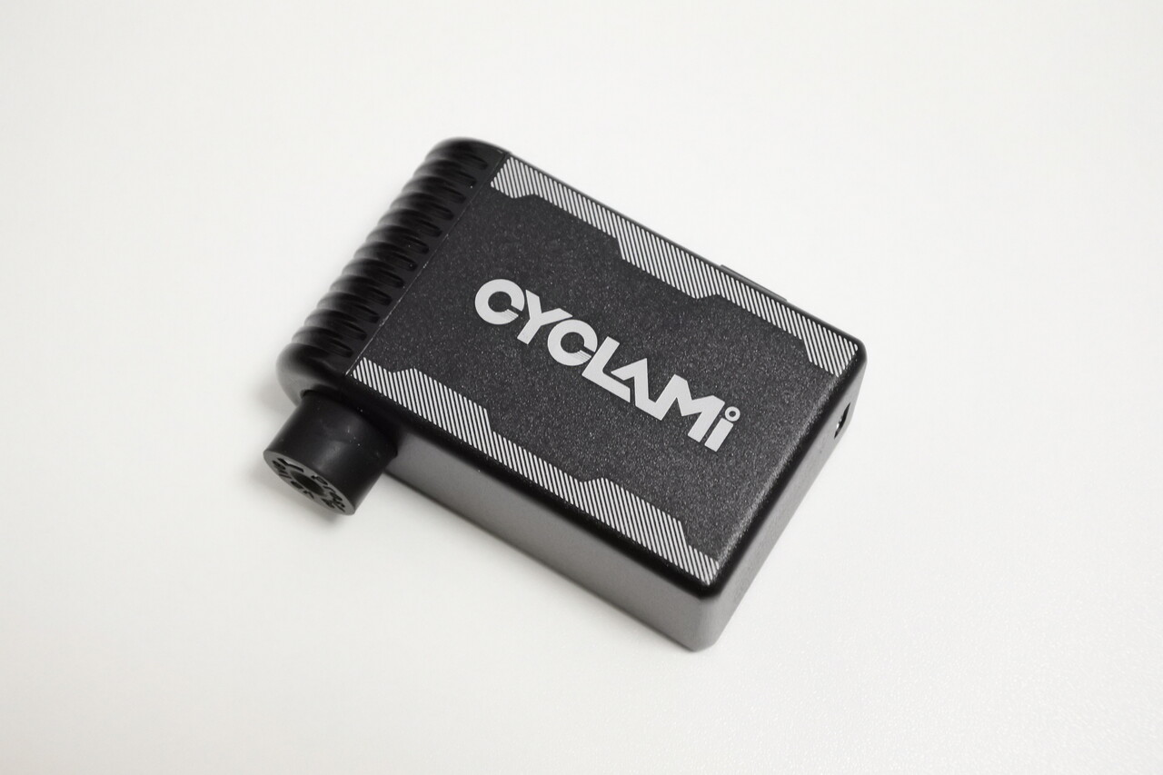 緊急時の空気入れにミニポンプを導入 ＜CYCLAMI 小型電動ポンプ