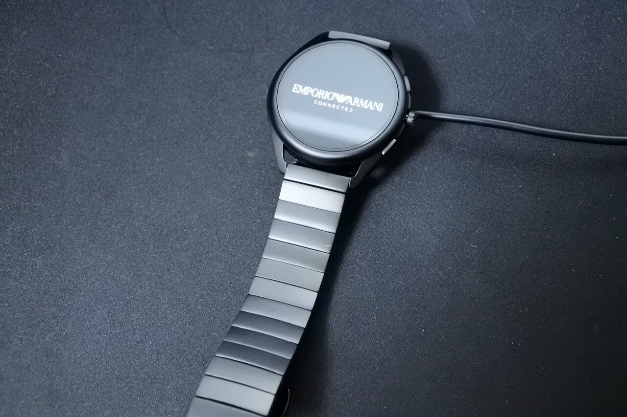 EMPORIO ARMANI 腕時計(スマートウォッチ) デザイン性が最高！EMPORIO ARMANIスマートウォッチ 完全