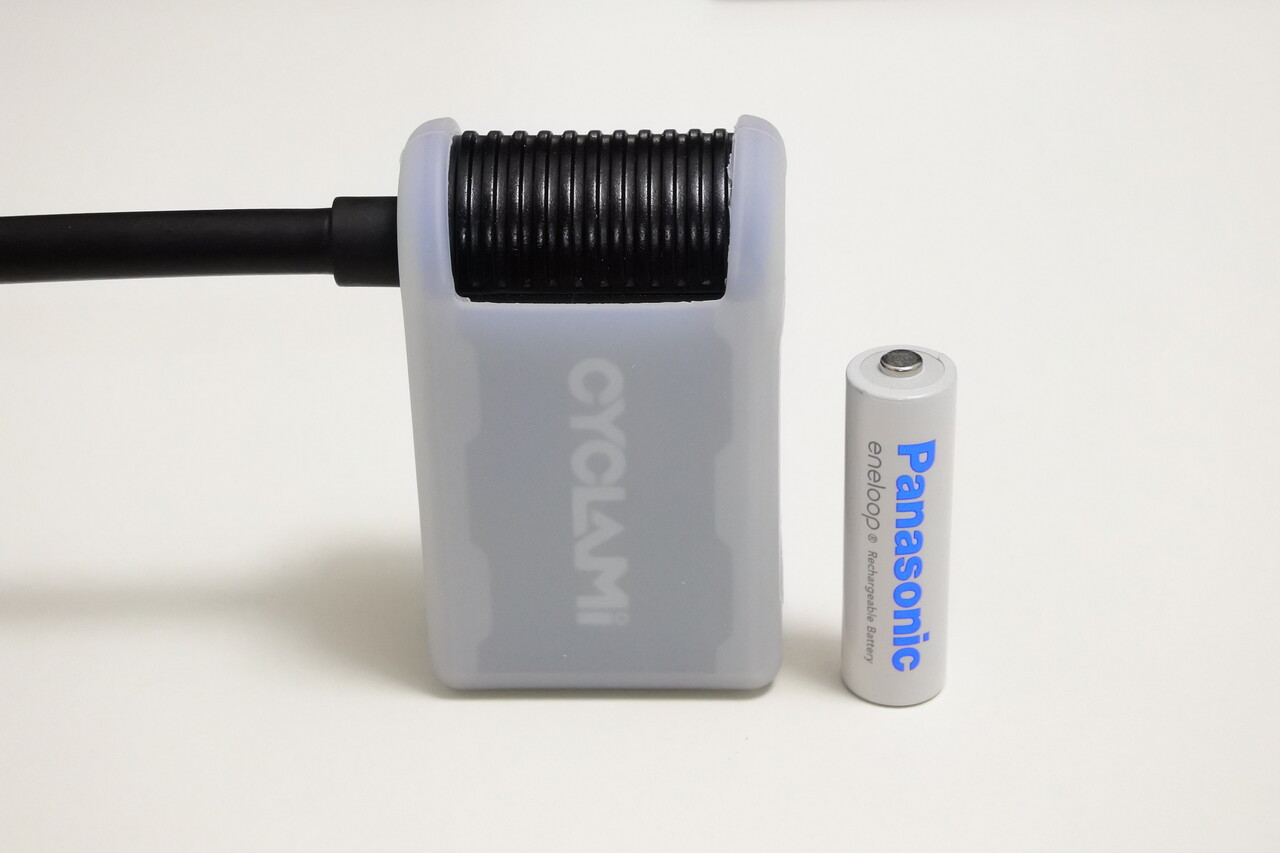 CYCLAMI ミニポンプ A2s 120PSI 電動ポンプ　液晶表示付き CYCLAMI ミニポンプ A2s 120PSI 電動ポンプ 液晶表示付き - メルカリ