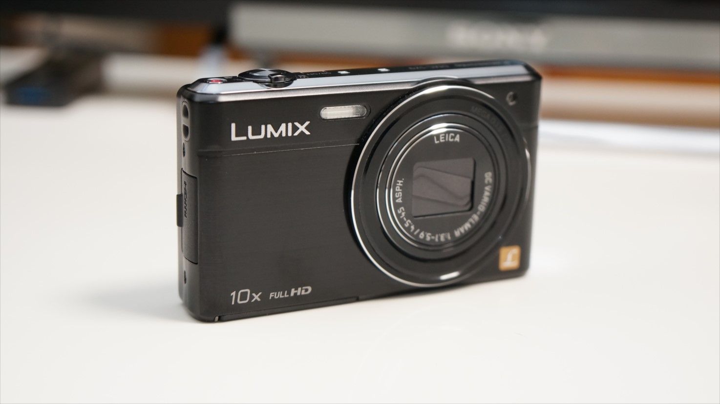 初めてのLUMIX。初めてのLEICA。 ＜Panasonic デジタルカメラ
