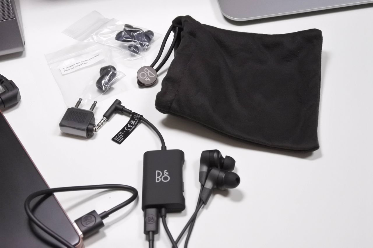 Bang & Olufsen ノイズキャンセリングイヤホン Beoplay E4 Amazon.co.jp: Bang & Olufsen ノイズキャンセリングイヤホン