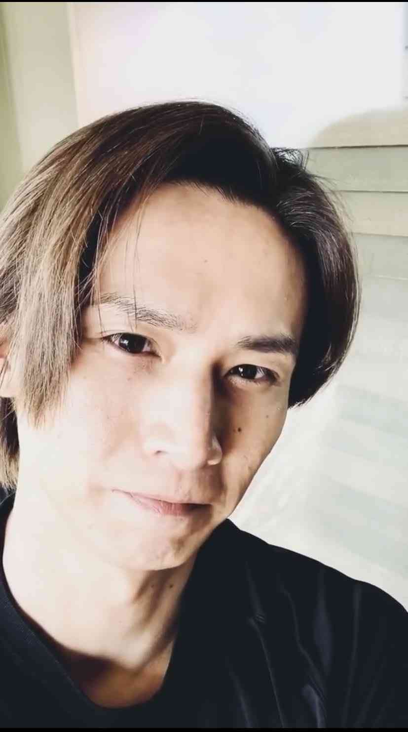 堂本光一 硝子の少年 に 自宅の窓ガラス掃除動画 Girls速報 堂本光一 硝子の少年 に 自宅の窓ガラス掃除動画 Girls速報