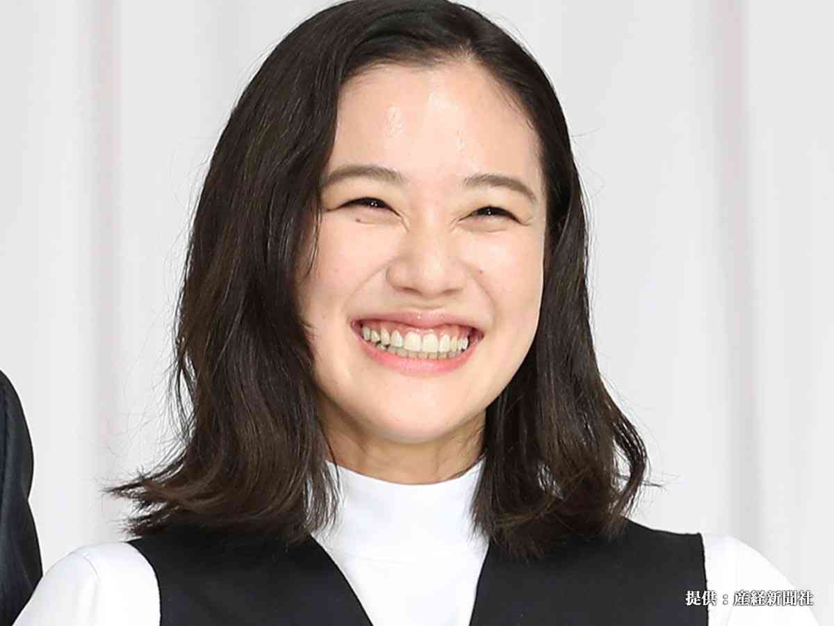 山里亮太 蒼井優 異色夫婦の仲良し最新ショット Girls速報 山里亮太 蒼井優 異色夫婦の仲良し最新ショット Girls速報